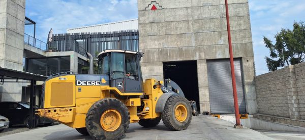 #448 PAYLOADER JOHN DEERE AÑO 2007 - Image 4